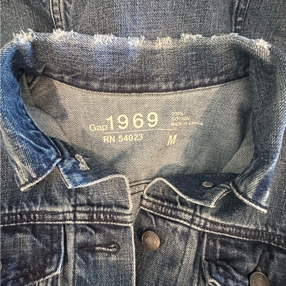 Gap 1969 Distressed Denim Jacket, Medium Wash - Size Medium - Picture 12 of 14